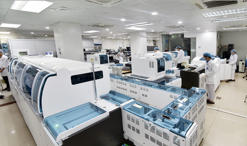 Trung tâm Xét nghiệm tại Bệnh viện Đa khoa MEDLATEC với trang thiết bị hiện đại, đạt chuẩn quốc tế ISO 15189:2012