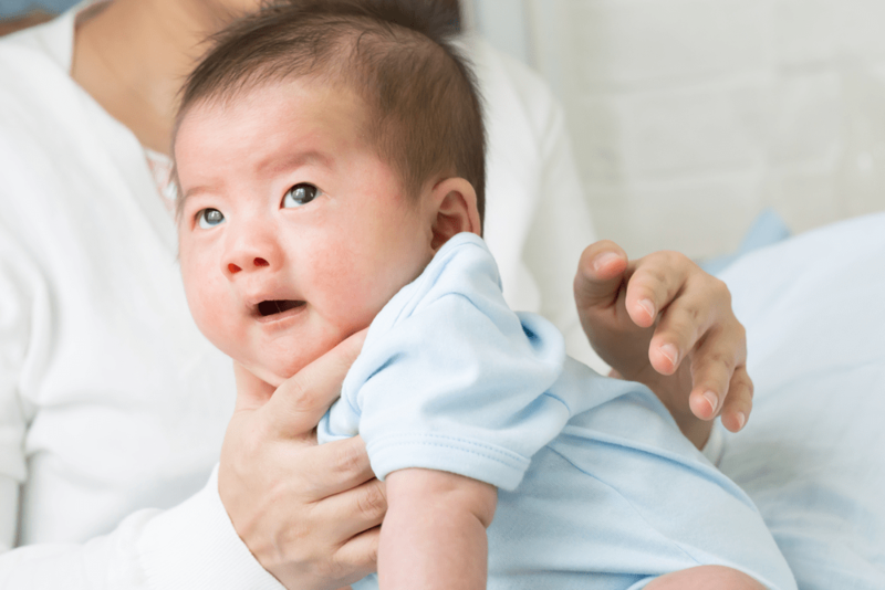 Cách xử trí khi trẻ sơ sinh bị ho có đờm để đảm bảo an toàn cho bé | Medlatec