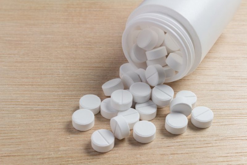 Sử dụng thuốc chứa paracetamol liều 10 -15mg để hạ sốt cho trẻ