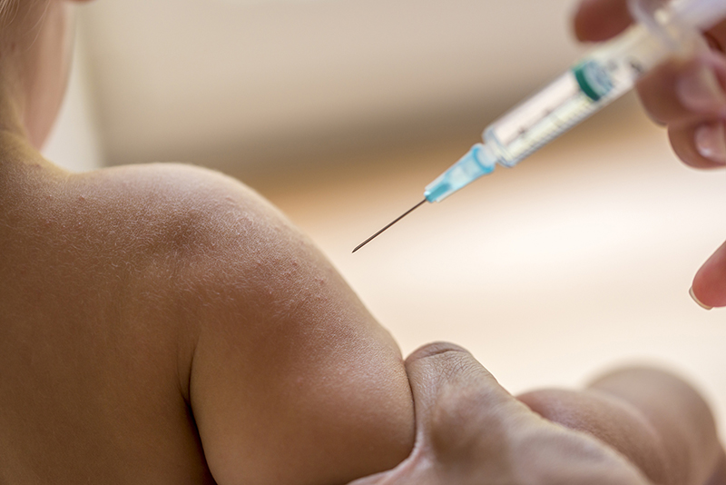Tiêm phòng vắc xin phế cầu cho bé dưới 5 tuổi