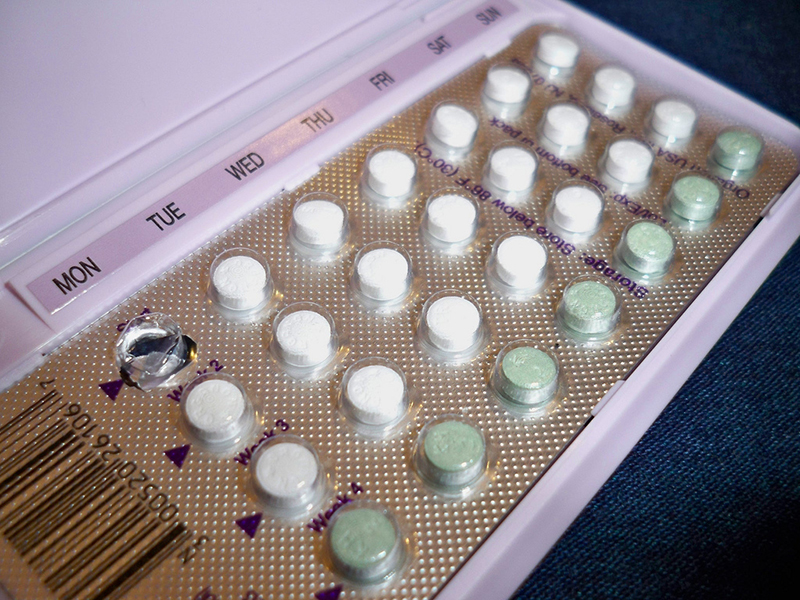 Ở vỉ 28 viên cũng có 21 viên thuốc tránh thai và có thêm 7 viên giả dược