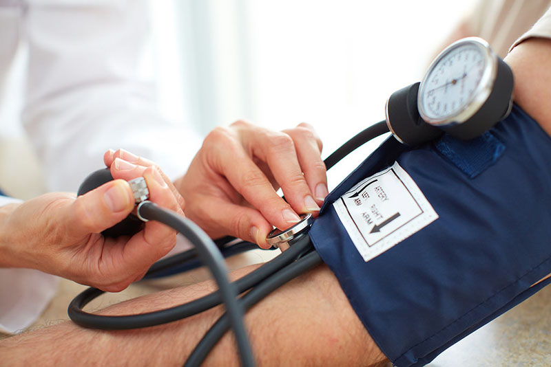 Những người có chỉ số nằm trong khoảng 90/60 mmHg là huyết áp thấp