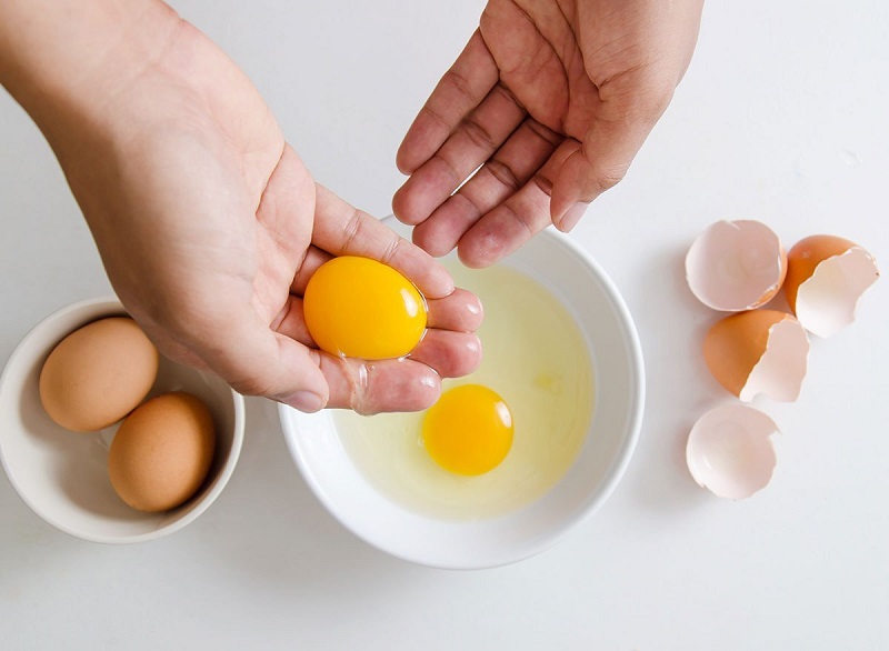 Lòng đỏ trứng là thực phẩm chứa nhiều vitamin B7