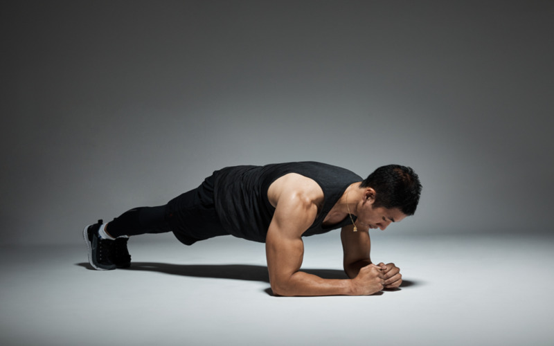 Plank giúp giảm mỡ toàn thân, trong đó có vùng bụng