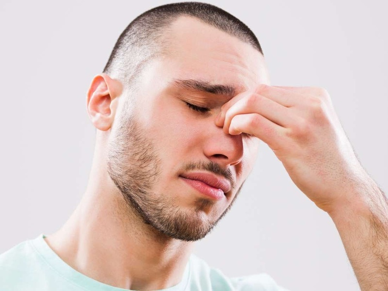 Viêm xoang có thể là nguyên nhân gây nghẹn cổ họng khó thở