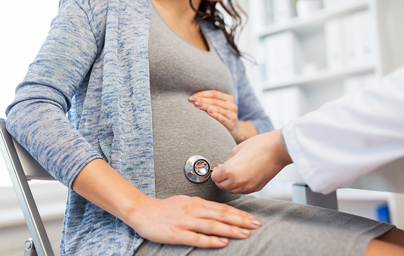 Thăm khám định kỳ để kịp thời phát hiện bệnh ảnh hưởng đến thai nhi