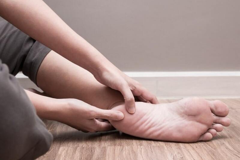 Hầu hết trường hợp bong gân chân nhẹ sẽ tự giảm triệu chứng và tự khỏi sau một vài ngày chăm sóc, nghỉ ngơi tốt