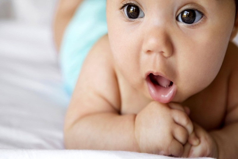 Trẻ sơ sinh có sức đề kháng kém nên rất dễ mắc bệnh