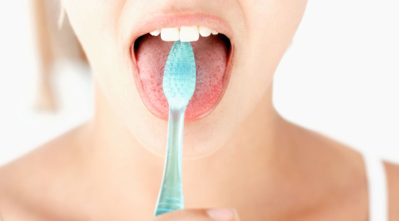 Hầu hết người bị lưỡi trắng do vệ sinh răng miệng chưa tốt