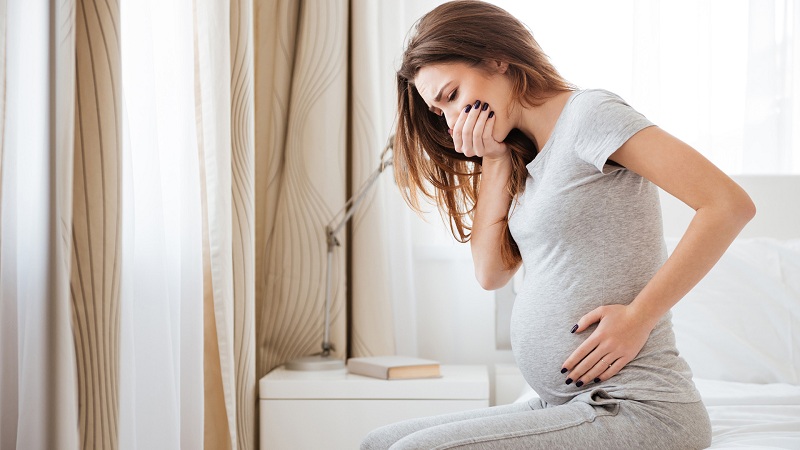 Buồn nôn là dấu hiệu mang thai sớm thường gặp ở phụ nữ