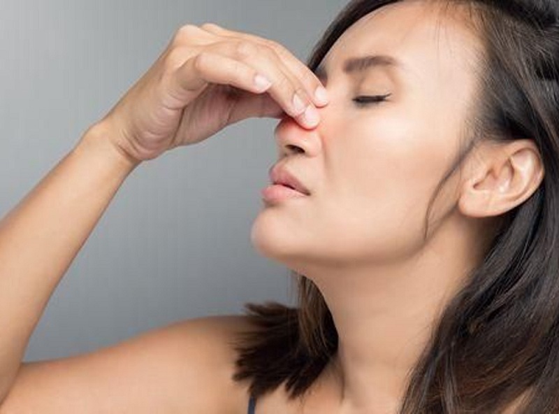 Mụn ở mũi có thể hình thành khi bạn có vấn đề về hệ hô hấp
