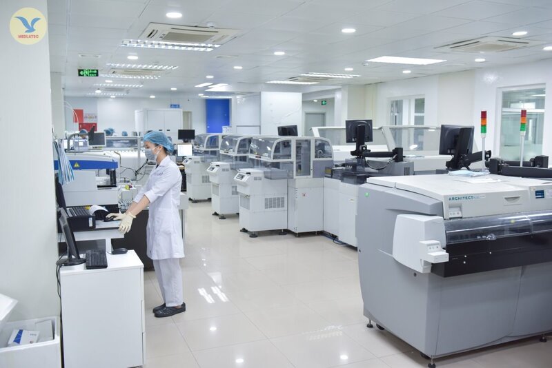 Trung tâm xét nghiệm MEDLATEC hiện đại, trang thiết bị y tế đạt chuẩn quốc tế ISO 15189:2012