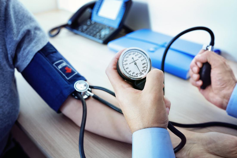Theo dõi huyết áp là một yếu tố kiểm tra cơ bản nhưng quan trọng