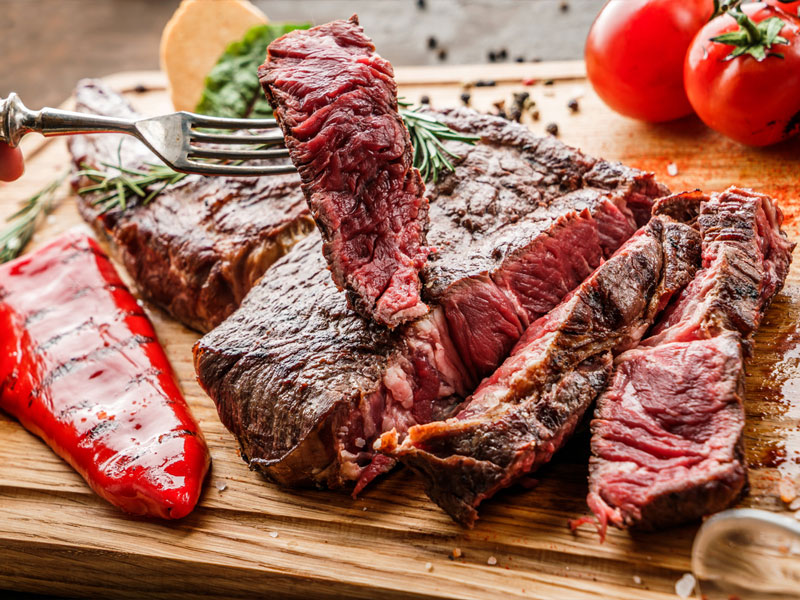 Các món ăn chế biến từ thịt đỏ không tốt cho người bệnh hen suyễn