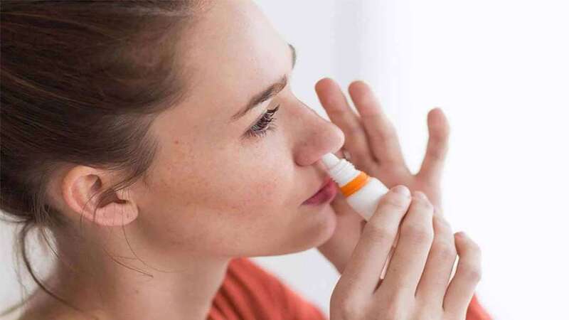 Thuốc xịt chống viêm dùng điều trị bệnh viêm mũi họng xuất tiết