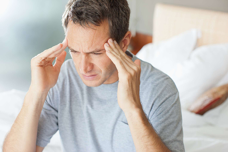    Đau đầu, chóng mặt là những triệu chứng thường gặp ở người huyết áp thấp