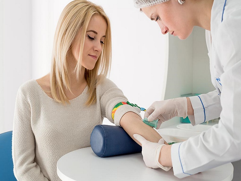 Thực chất NIPT là xét nghiệm sàng lọc không xâm lấn, chỉ sử dụng mẫu máu hút từ tĩnh mạch của người mẹ nên tuyệt đối an toàn