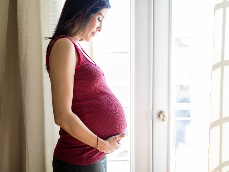 Có nên làm xét nghiệm NIPT không, đối với mẹ bầu lớn tuổi, đã từng bị sảy thai hoặc thai lưu bất thường thì nên thực hiện xét nghiệm này
