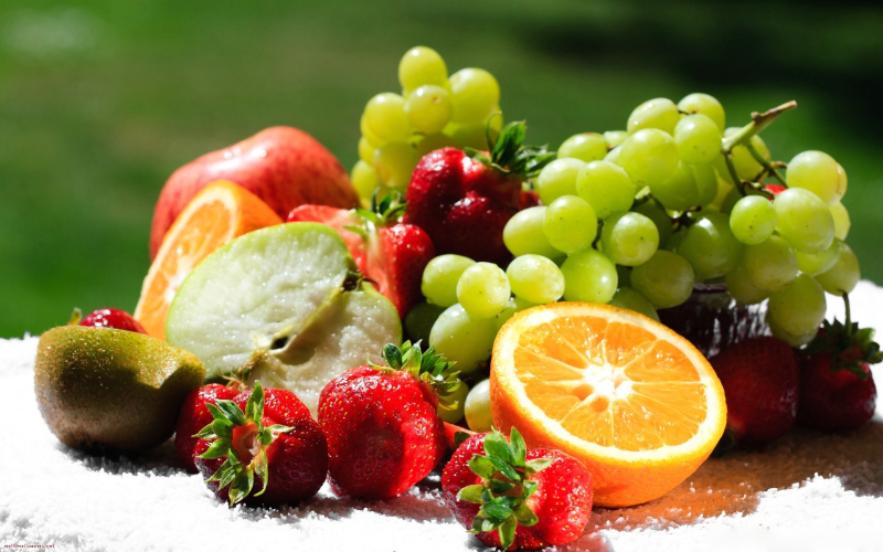 Ăn nhiều trái cây để bổ sung vitamin