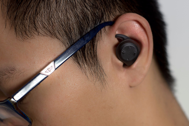 Đeo bịt tai là cách bảo vệ đôi tai trước những âm thanh lớn hoặc khi làm việc trong môi trường nhiều tiếng ồn