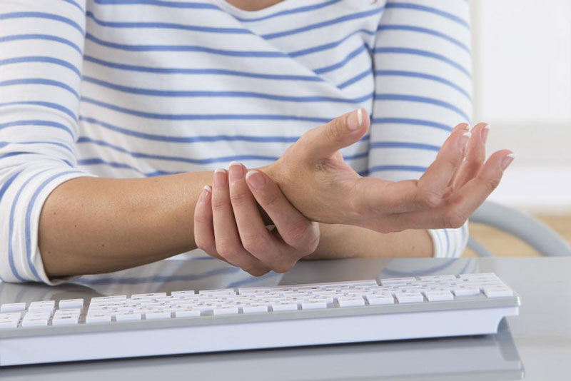 Dân văn phòng có nguy cơ mắc bệnh tương đối cao