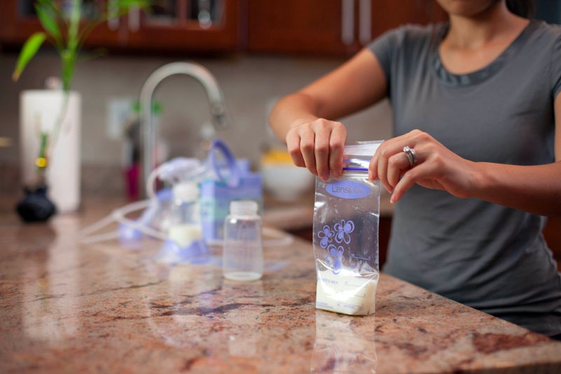 Gợi ý cách bảo quản sữa mẹ tốt nhất cho con