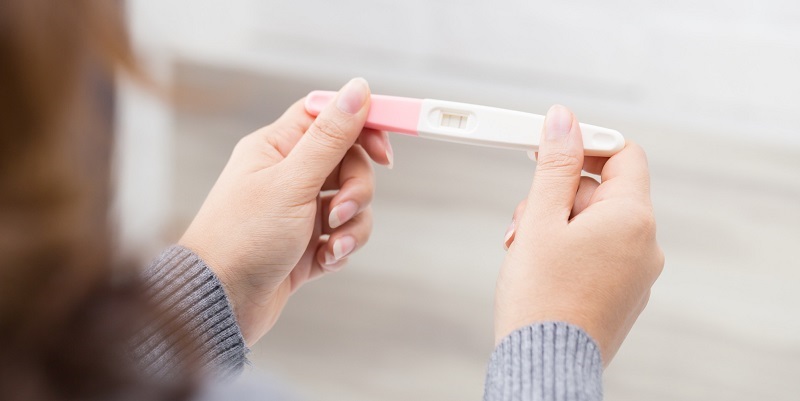 Chị em có thể dùng que thử thai để kiểm tra khả năng dính bầu sau khi trễ kinh