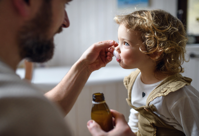 Có thể dùng mật ong chữa ho cho trẻ nhưng tuyệt đối không sử dụng cho trẻ nhỏ dưới 1 tuổi