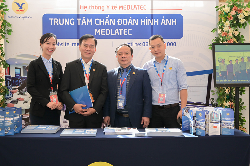 Bác sĩ tham gia hội nghị ấn tượng trước công nghệ chẩn đoán hình ảnh không khoảng cách của MEDLATEC