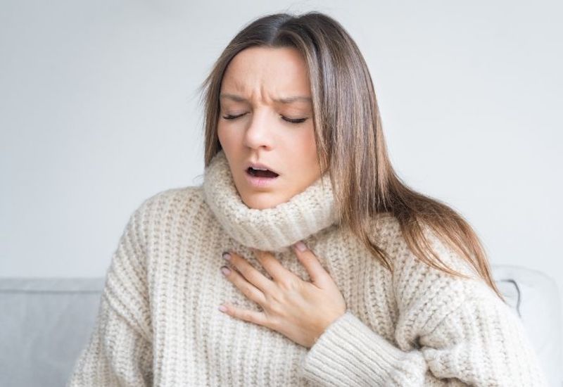 Bệnh nhân suy hô hấp cấp thường có biểu hiện thở nhanh, có kéo cơ hô hấp
