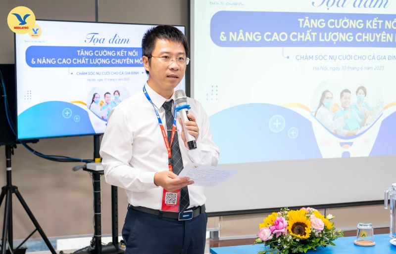 ThS. BS Trần Thanh Bình - Tổng giám đốc MEDDENTAL phát biểu khai mạc tọa đàm 