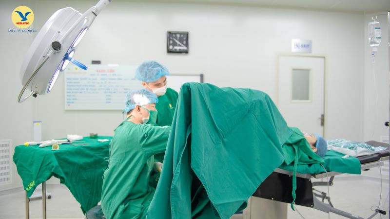 Bệnh nhân điều trị trĩ hỗn hợp bằng kỹ thuật cắt trĩ Longo tại SK&DD