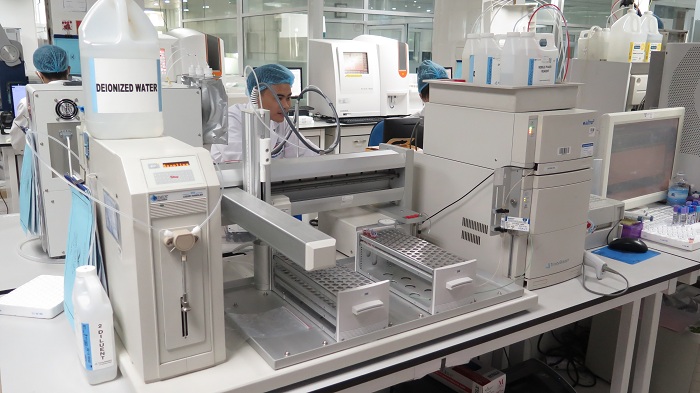 Hệ thống máy xét nghiệm phục vụ hàng nghìn mẫu mỗi ngày