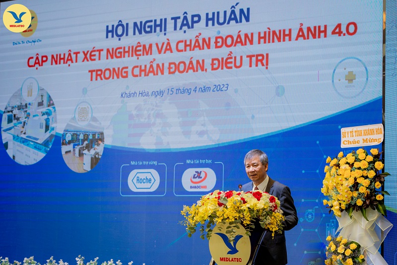 GS.AHLĐ Nguyễn Anh Trí - Chủ tịch Hội đồng cố vấn MEDLATEC GROUP phát biểu khai mạc hội nghị