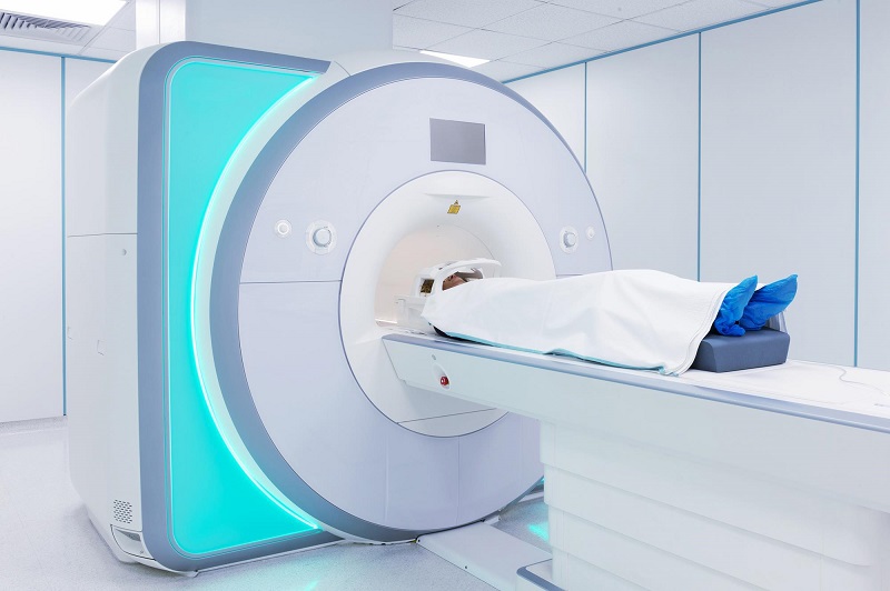 Chụp cộng hưởng từ (MRI) được xem là tiêu chuẩn “vàng” đứt dây chằng chéo sau  