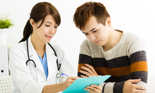 khách hàng sử dụng gói khám sức khỏe tổng quát
