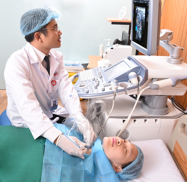 Đốt sóng cao tần u tuyến giáp tại MEDLATEC an toàn, nhanh chóng, chính xác, không để lại sẹo
