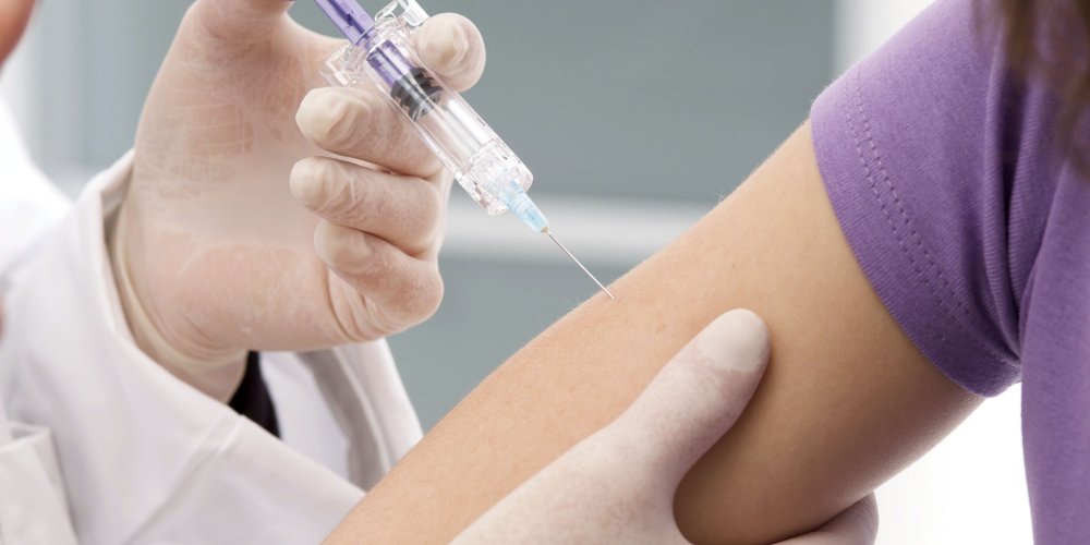 Tiêm phòng vaccine cho phụ nữ mang thai tại Medlatec