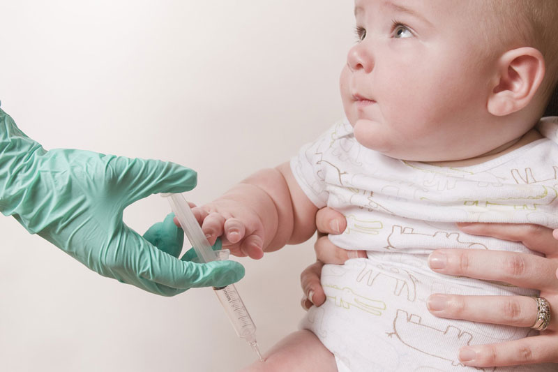 Tiêm vắc xin là cách tốt nhất để phòng chống bệnh
