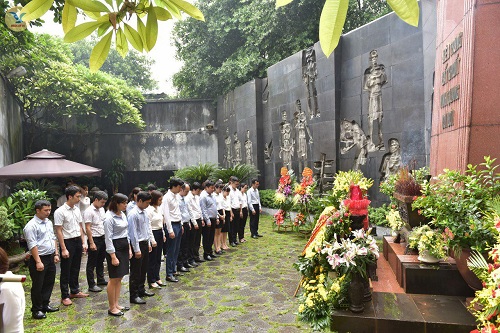 Cán bộ, nhân viên MEDLATEC tri ân ngày thương binh liệt sĩ tại Hỏa lò