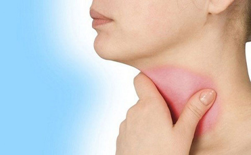 Nguyên nhân và các dấu hiệu nhận biết người bị u tuyến giáp | Medlatec