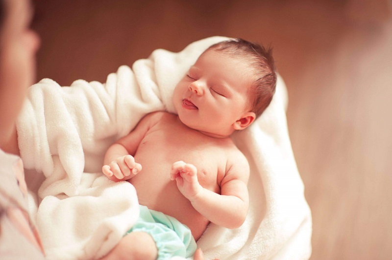 7 bí quyết chăm trẻ sơ sinh từ 0-6 tháng tuổi khỏe mạnh - ngoan ngoãn