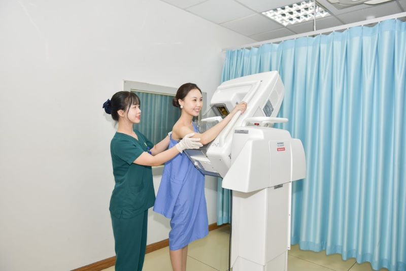 Bất ngờ phát hiện khối ở vú - “lời cảnh tỉnh” phái đẹp chủ động tầm soát sớm ung thư vú